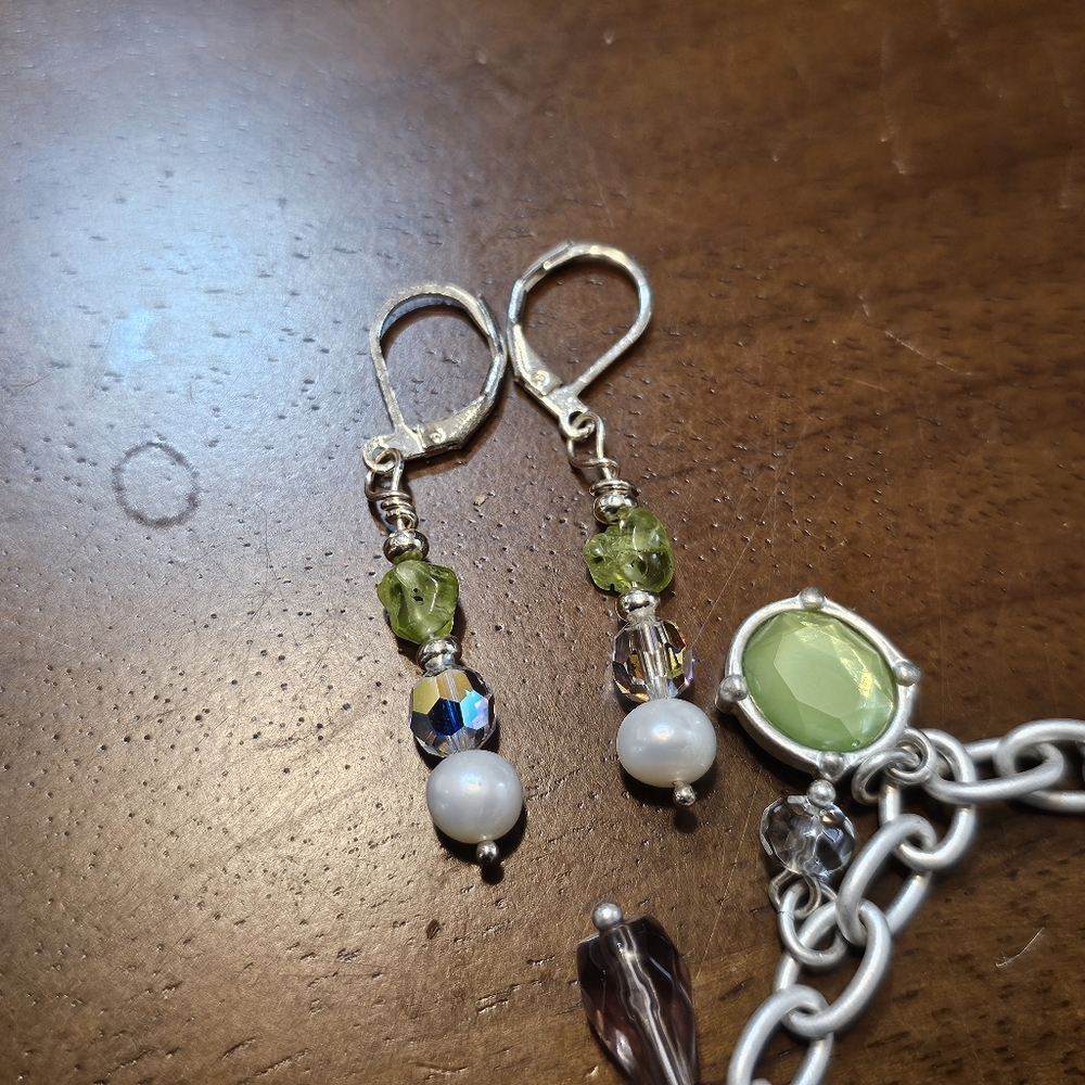 SET! Lia Sophia Necklace with 925 Peridot & Pearl Earrings and Ring - Picture 10 of 16